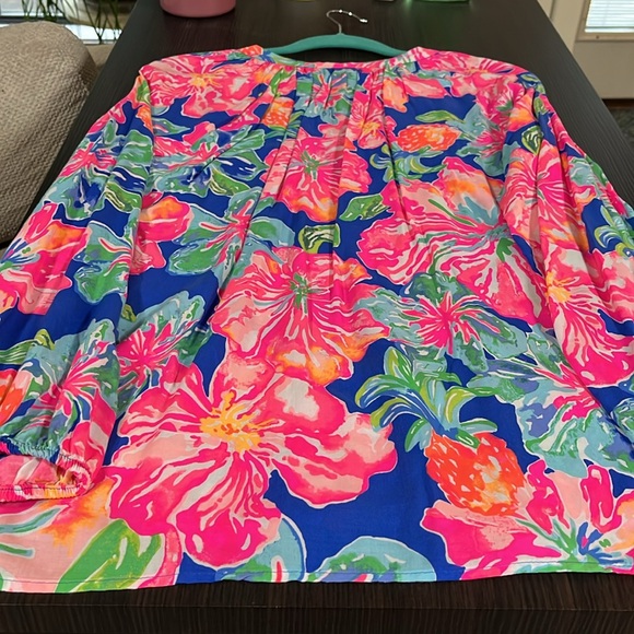 Lilly Pulitzer Top - Picture 13 of 13